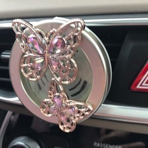 Meet your Posher, Lori